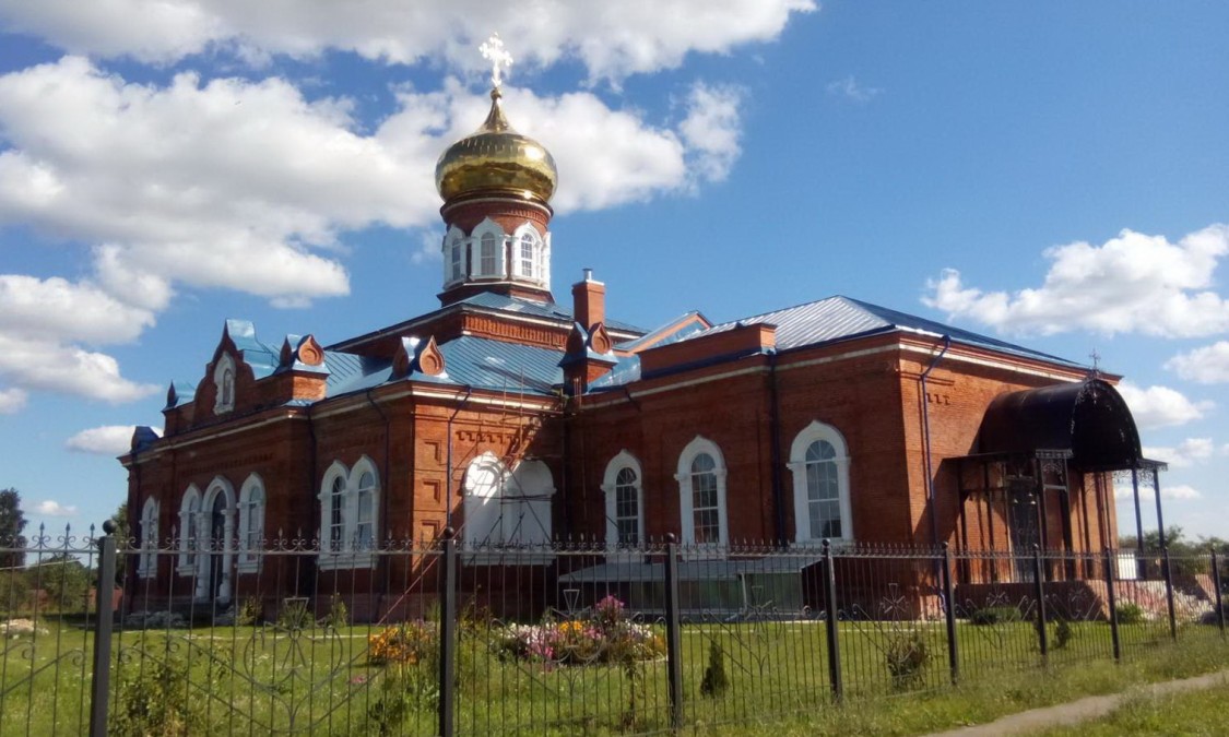 Церковь Введения во храм Пресвятой Богородицы, Новосёлки (Рыбновский район, Рязанская область). фасады, Храм в честь Введения во Храм Пресвятой Богородицы