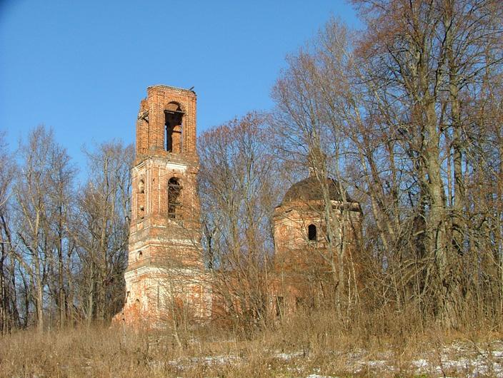 Лаврентьев Холм, урочище. Церковь Архангела Михаила и Казанской иконы Божией Матери. общий вид в ландшафте