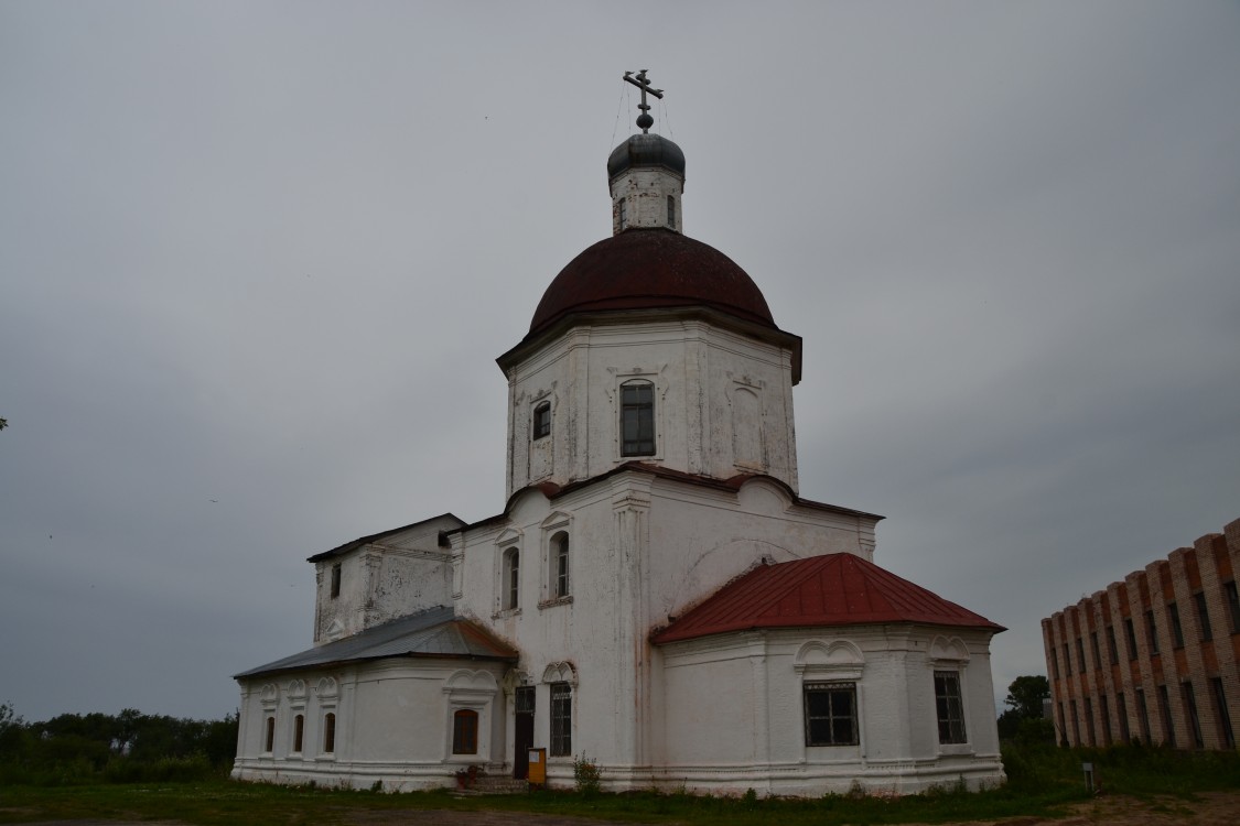 Церковь Троицы Живоначальной, Липин Бор (Вашкинский район, Вологодская область). фасады