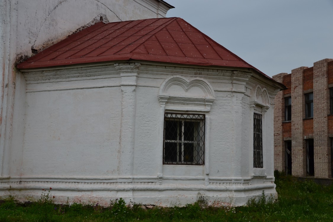 Церковь Троицы Живоначальной, Липин Бор (Вашкинский район, Вологодская область). архитектурные детали
