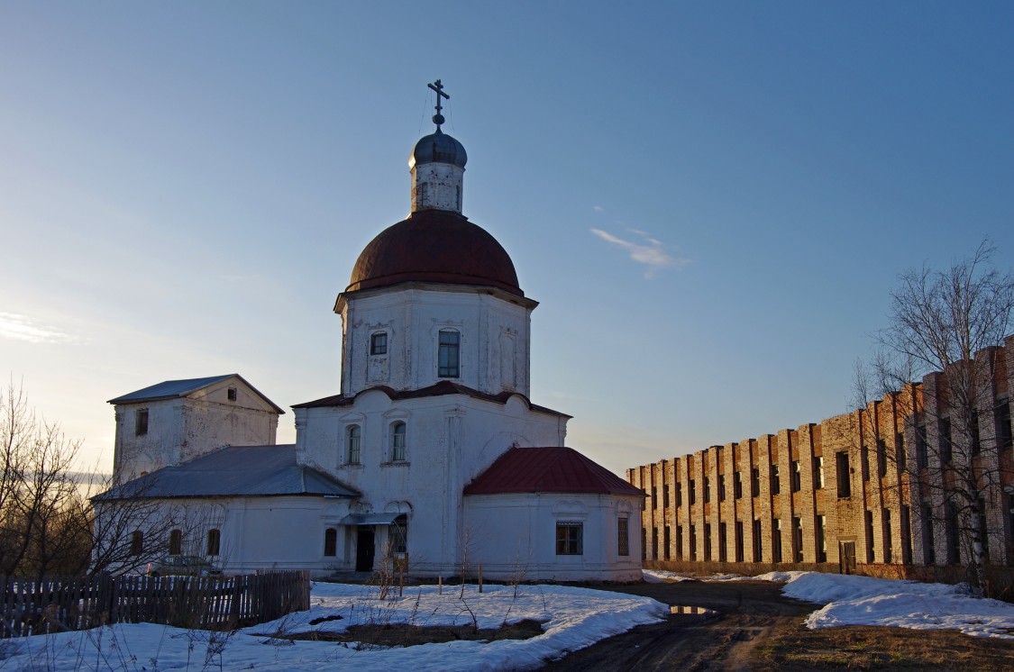Церковь Троицы Живоначальной, Липин Бор (Вашкинский район, Вологодская область). фасады