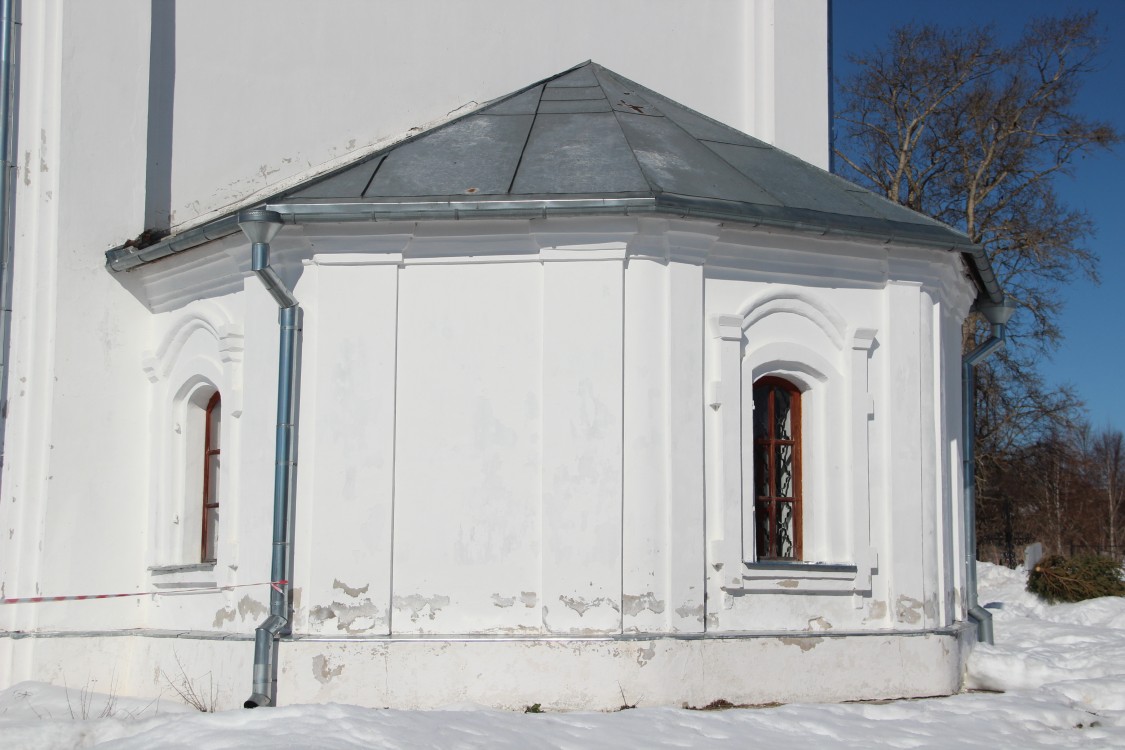 Церковь Михаила Архангела, Савинское (Тутаевский район, Ярославская область). архитектурные детали