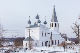 Савинское. Церковь Михаила Архангела