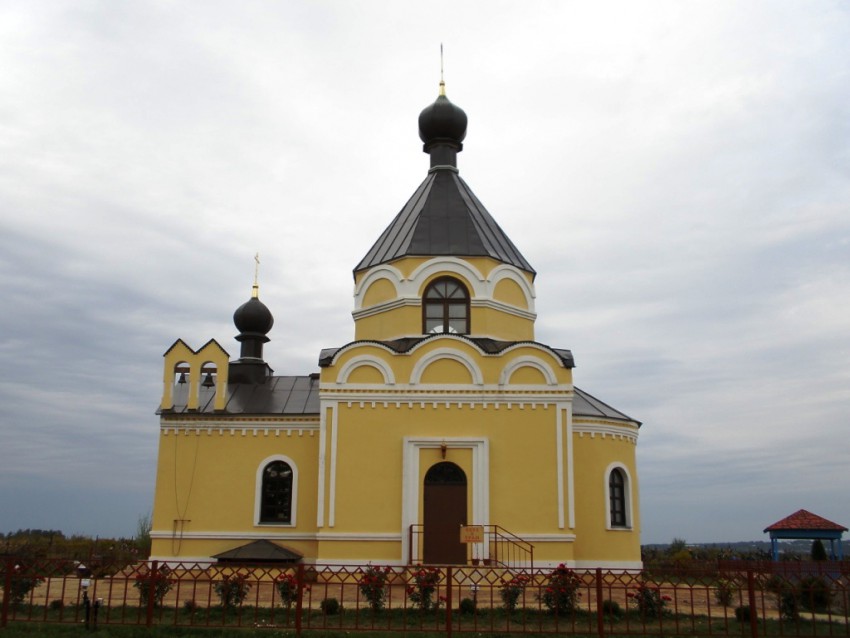 Дмитров. Церковь Всех Святых на новом городском кладбище. фасады, Вид с юга