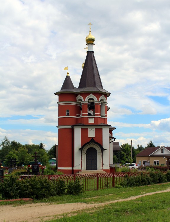 Дмитров. Церковь Всех Святых на новом городском кладбище. фасады