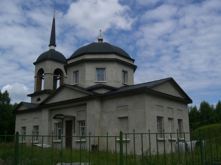 Церковь Покрова Пресвятой Богородицы, Надеждино (Дмитровский городской округ, Московская область). фасады, Покровская церковь в Надеждино