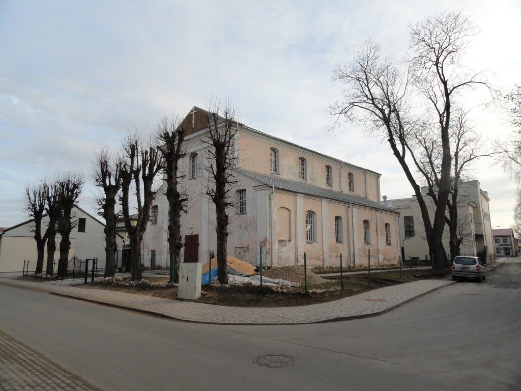 Екабпилс. Церковь Покрова Пресвятой Богородицы. фасады