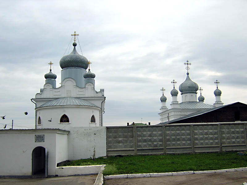Алатырь. Киево-Николаевский монастырь. общий вид в ландшафте