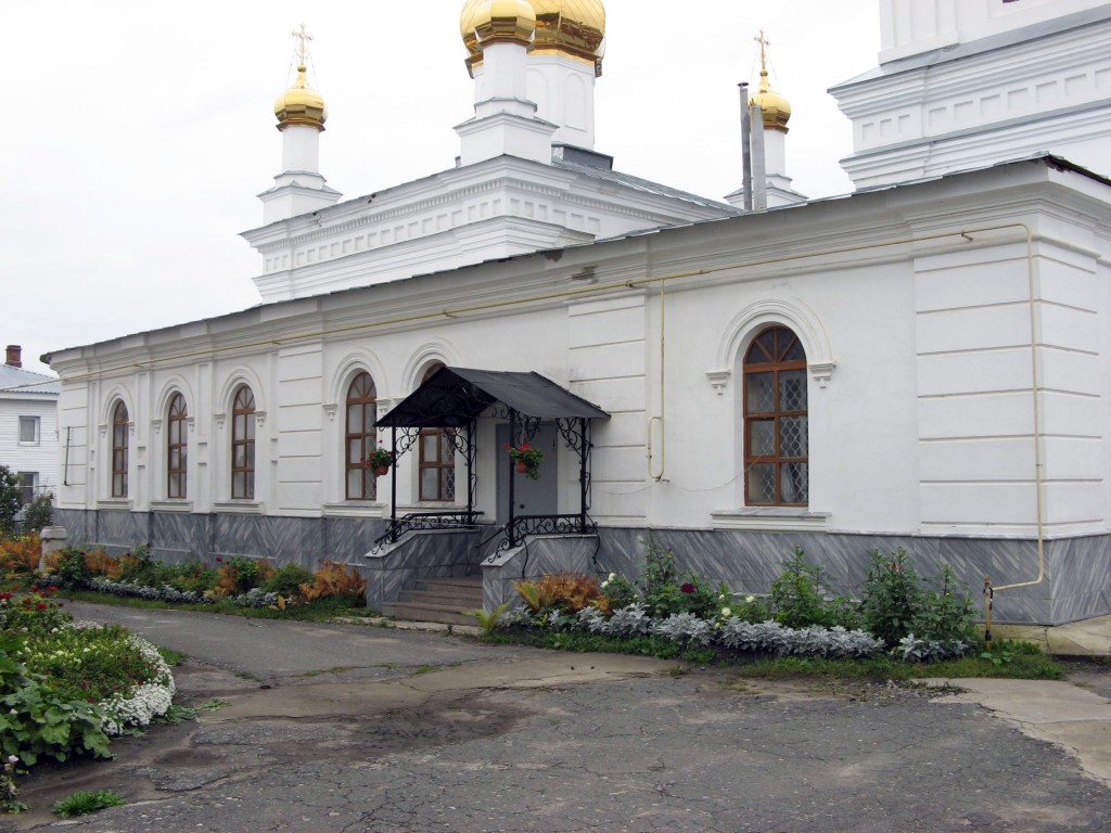 Алатырь. Киево-Николаевский монастырь. Церковь Вознесения Господня. архитектурные детали, Северный фасад церкви 