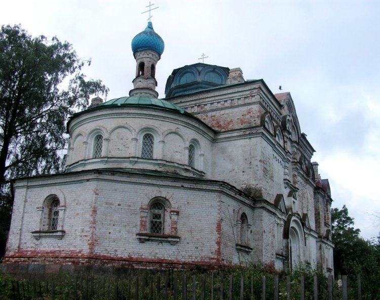 Церковь Воскресения Христова, Торошковичи (Лужский район, Ленинградская область). фасады
