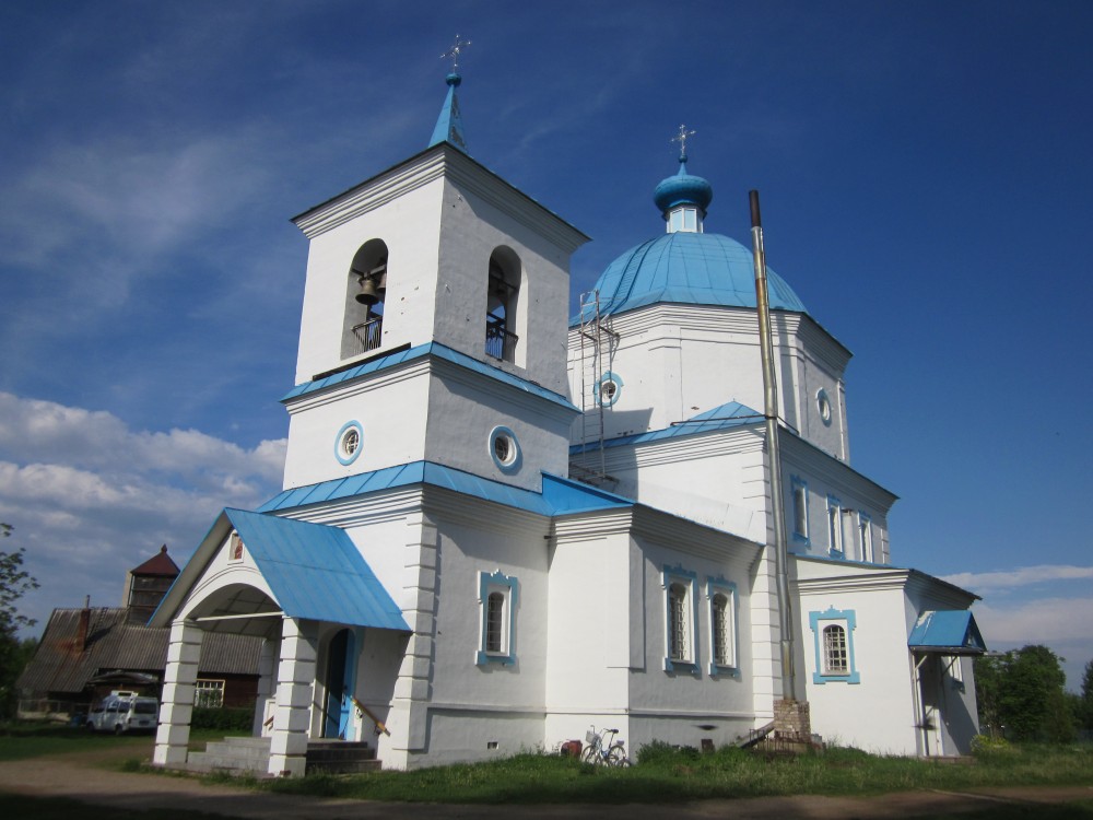 Церковь Тихвинской иконы Божией Матери, Холм (Холмский район, Новгородская область). фасады