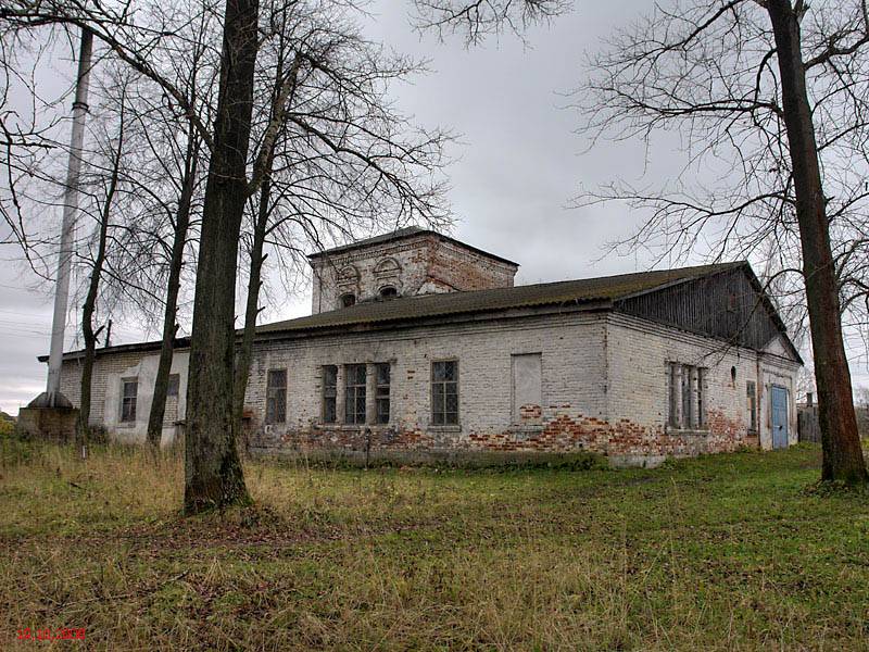 Кашин. Церковь Рождества Пресвятой Богородицы на Чистых Прудах. фасады