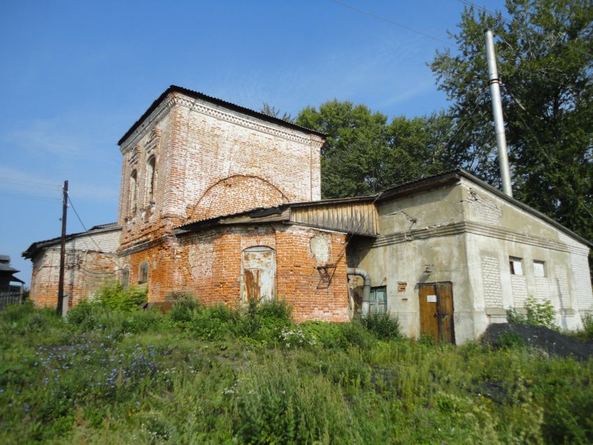 Церковь Рождества Пресвятой Богородицы на Чистых Прудах, Кашин (Кашинский городской округ, Тверская область). общий вид в ландшафте