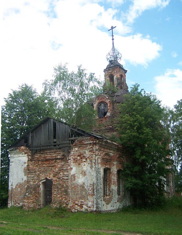 Церковь Казанской иконы Божией Матери, Сенниково (Родниковский район, Ивановская область). общий вид в ландшафте