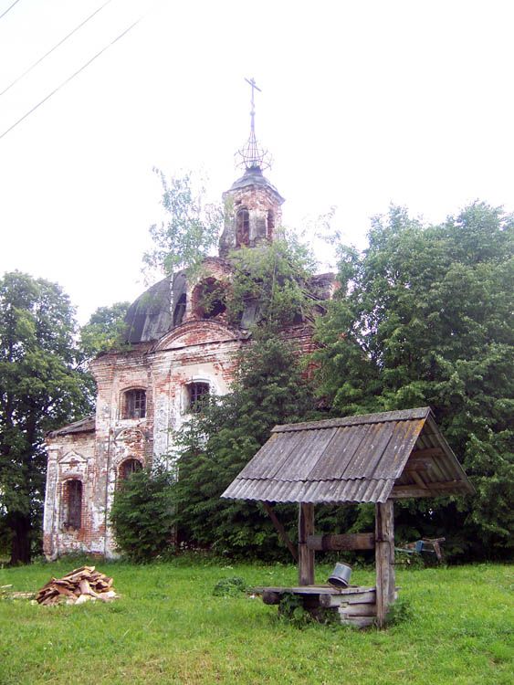 Церковь Казанской иконы Божией Матери, Сенниково (Родниковский район, Ивановская область). общий вид в ландшафте