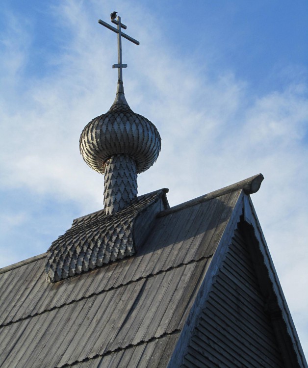 Рабочеостровск. Церковь Троицы Живоначальной. архитектурные детали, вид с запада