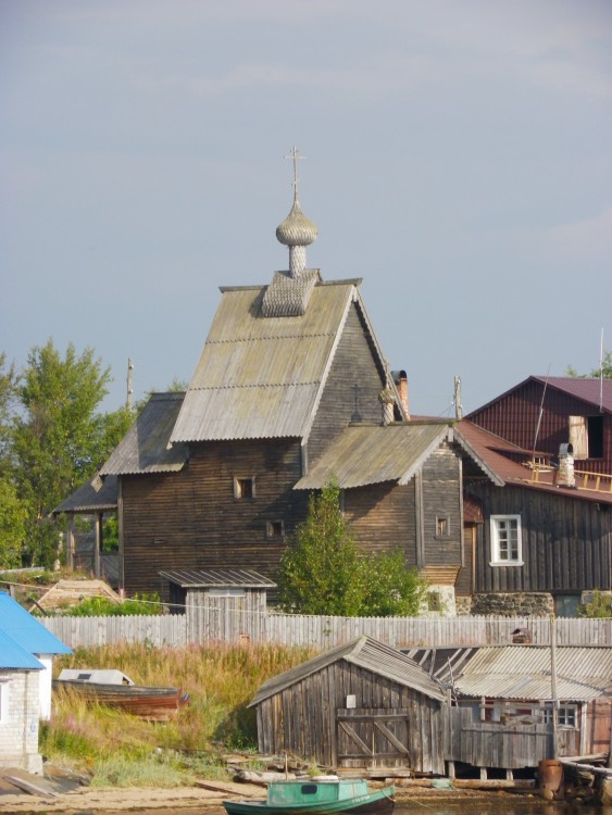 Рабочеостровск. Церковь Троицы Живоначальной. фасады