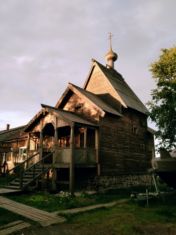 Рабочеостровск. Церковь Троицы Живоначальной. фасады