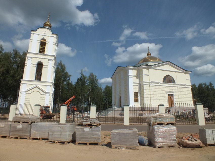 Мольгино. Церковь Спаса Преображения (новая). фасады