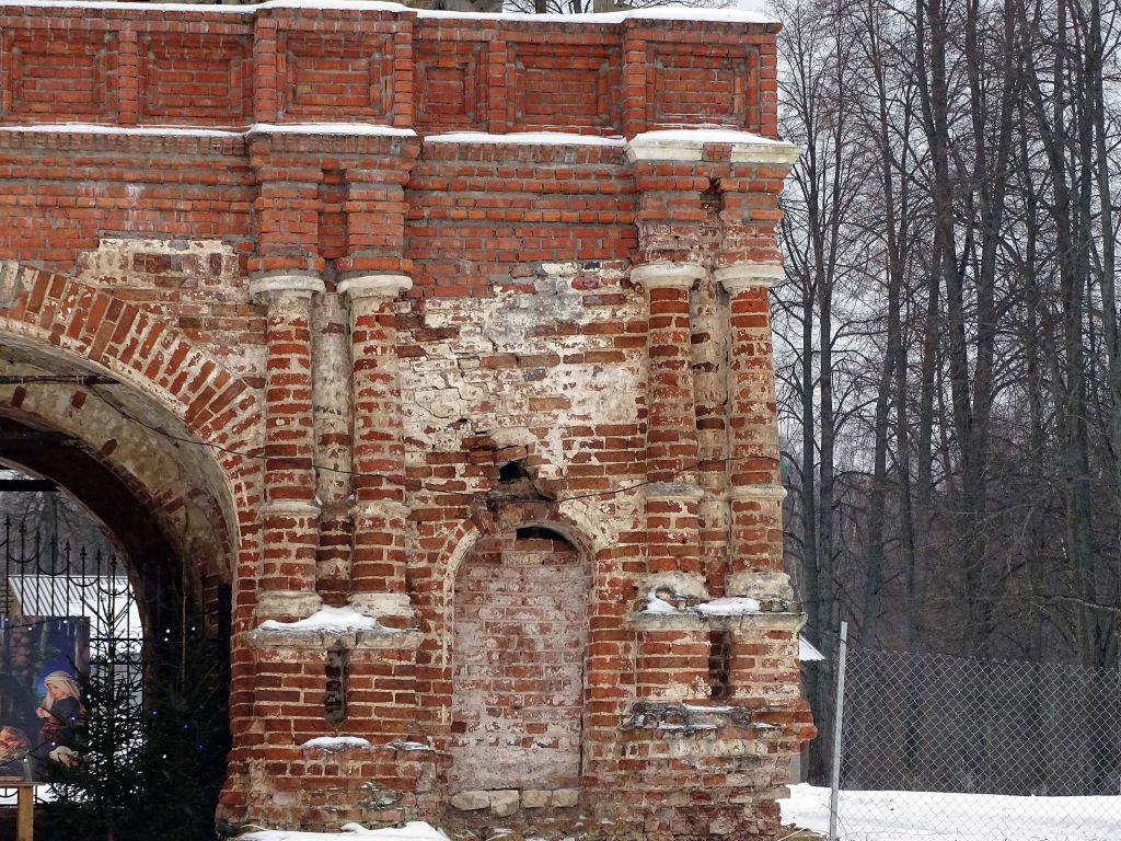 Церковь Алексия, митрополита Московского, Подкопаево (Мещовский район, Калужская область). архитектурные детали