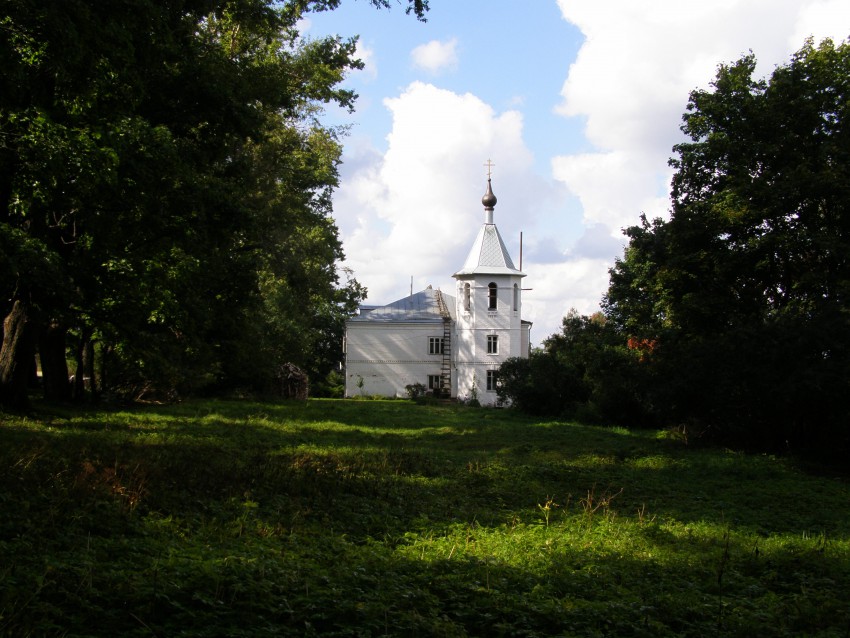 Хмелёво. Скорбященский монастырь. Церковь Екатерины. общий вид в ландшафте