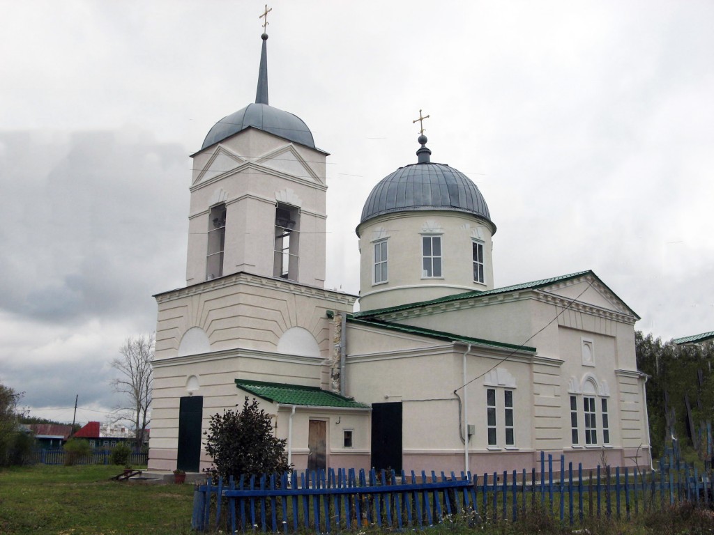 Кудеиха. Церковь Спаса Преображения. фасады, Вид церкви с юго-запада