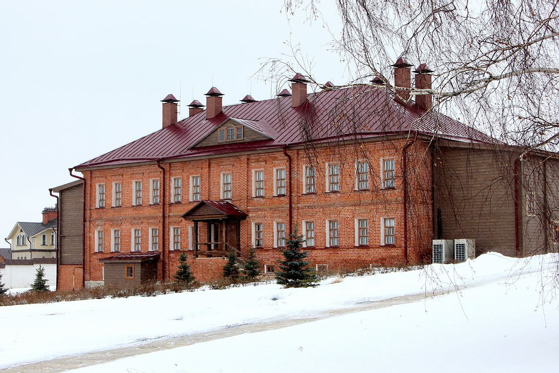 Иоанно-Предтеченский монастырь, Свияжск (Зеленодольский район, Республика Татарстан). дополнительная информация, Келейный корпус 2-й пол. XIX в., п.№6 на плане монастыря.