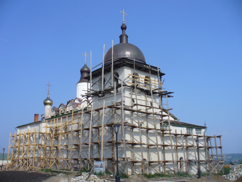 Иоанно-Предтеченский монастырь. Церковь Сергия Радонежского, Свияжск (Зеленодольский район, Республика Татарстан). документальные фотографии, В процессе реставрации.