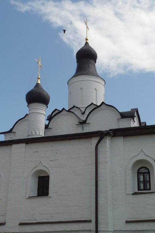 Иоанно-Предтеченский монастырь. Церковь Сергия Радонежского, Свияжск (Зеленодольский район, Республика Татарстан). архитектурные детали, Главки