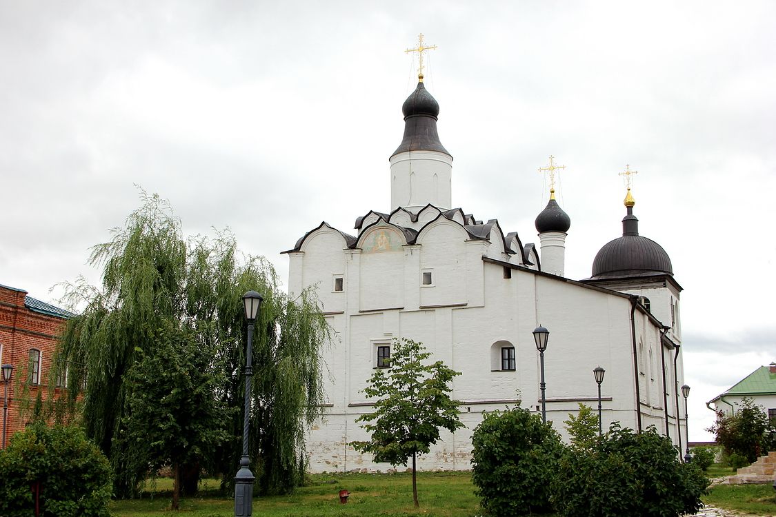 Свияжск. Иоанно-Предтеченский монастырь. Церковь Сергия Радонежского. фасады