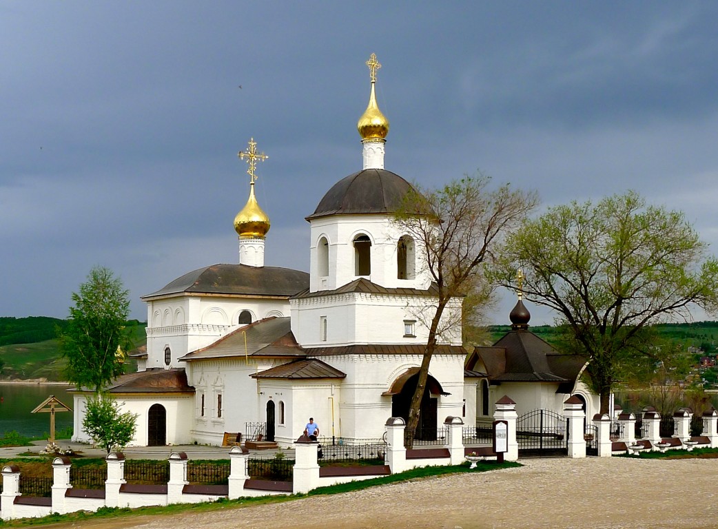 Свияжск. Церковь Константина и Елены. фасады