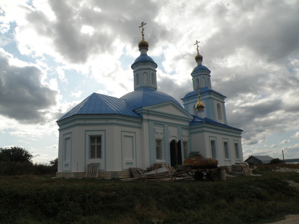 Церковь Введения во храм Пресвятой Богородицы, Введенская Слобода (Верхнеуслонский район, Республика Татарстан). фасады