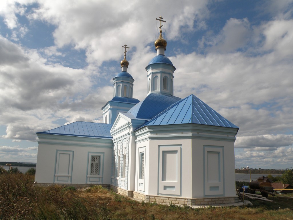 Церковь Введения во храм Пресвятой Богородицы, Введенская Слобода (Верхнеуслонский район, Республика Татарстан). фасады
