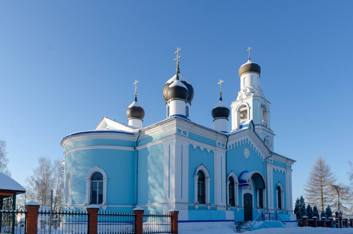 Церковь Покрова Пресвятой Богородицы, Карпово (Раменский район и гг. Бронницы, Жуковский, Московская область). фасады