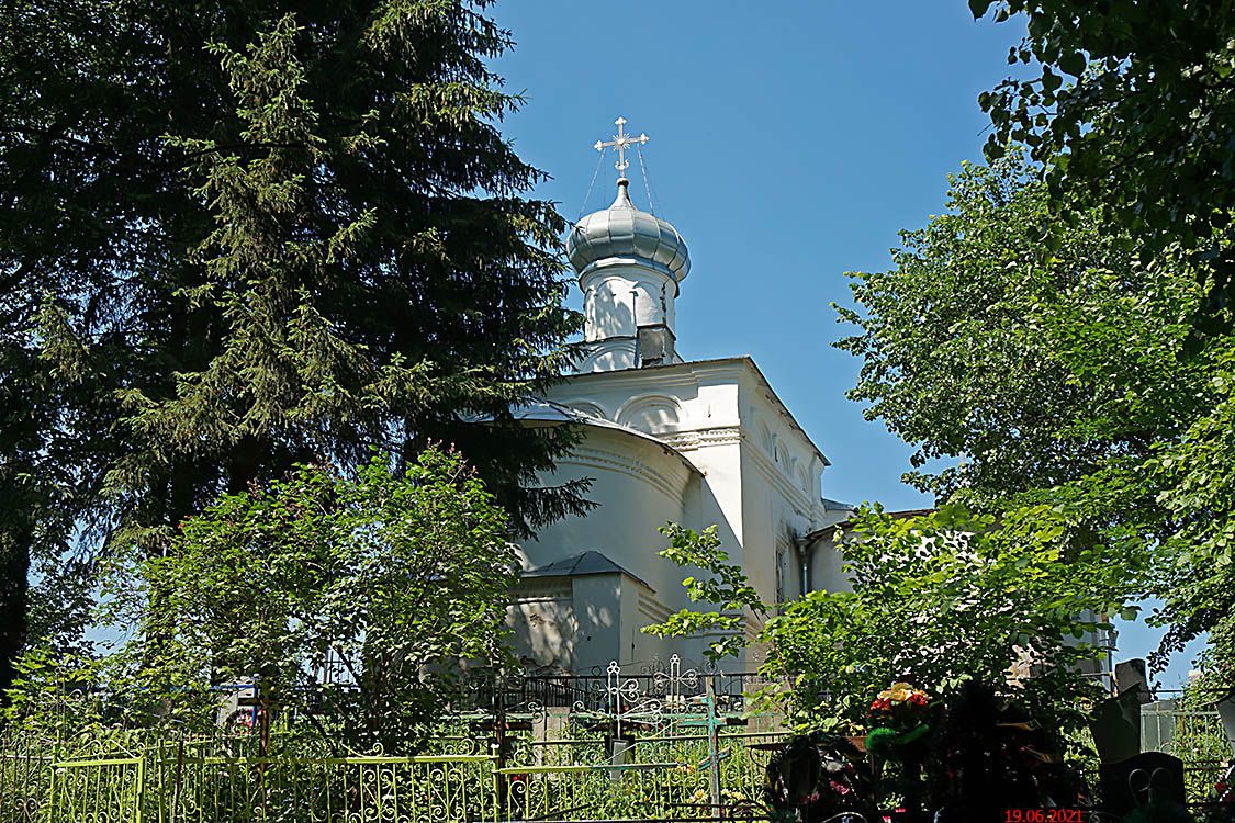 Захарьино. Церковь Троицы Живоначальной. фасады