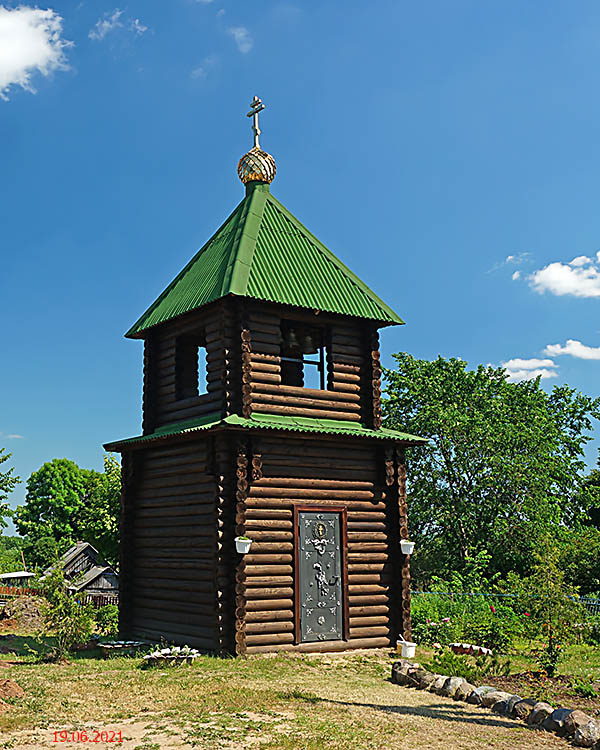 Церковь Троицы Живоначальной, Захарьино (Новгородский район, Новгородская область). дополнительная информация, Колокольня