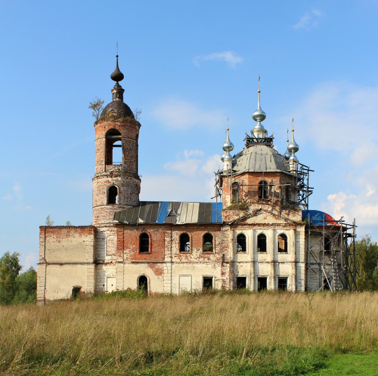 Брынчаги. Церковь Спаса Преображения. фасады