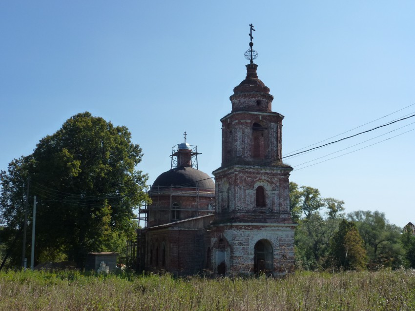 Церковь Троицы Живоначальной, Федотово (Боровский район, Калужская область). фасады