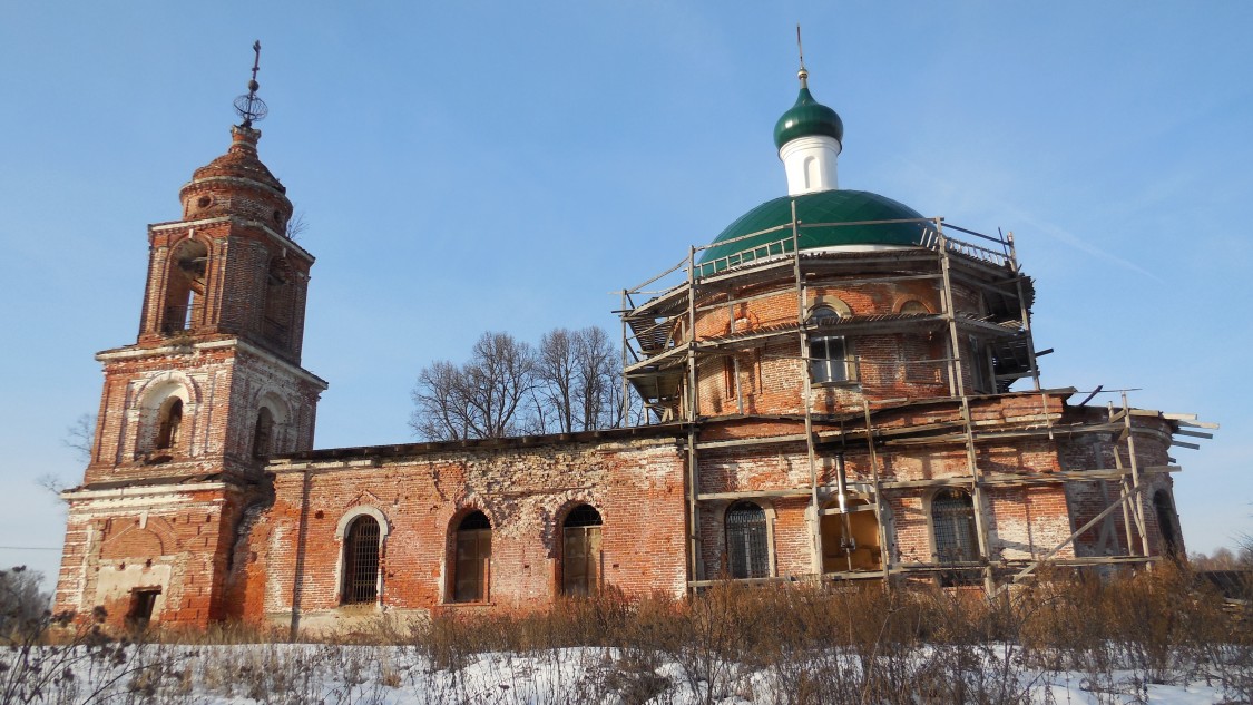 Церковь Троицы Живоначальной, Федотово (Боровский район, Калужская область). фасады