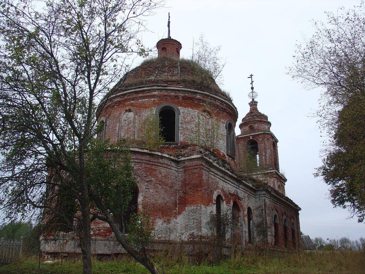 Церковь Троицы Живоначальной, Федотово (Боровский район, Калужская область). фасады