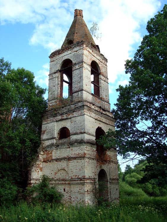 Церковь Димитрия Солунского, Дмитриевское (Малоярославецкий район, Калужская область). фасады