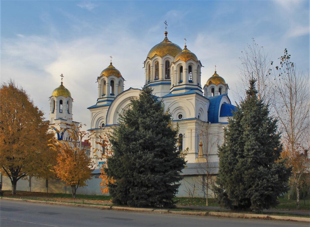 Прохладный. Церковь Николая Чудотворца. фасады, Вид с юго-востока