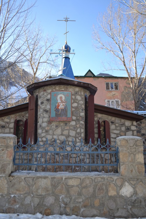 Церковь Георгия Победоносца, Тырныауз (Эльбрусский район, Республика Кабардино-Балкария). фасады