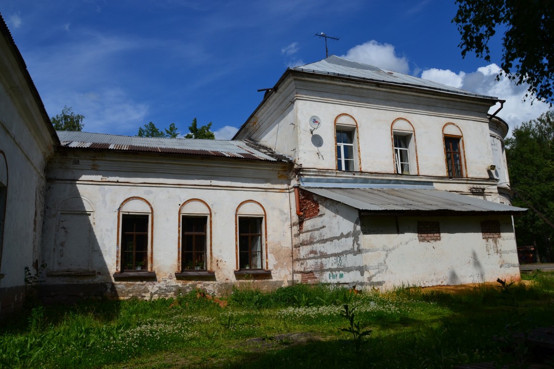 Вытегра. Собор Воскресения Христова. фасады