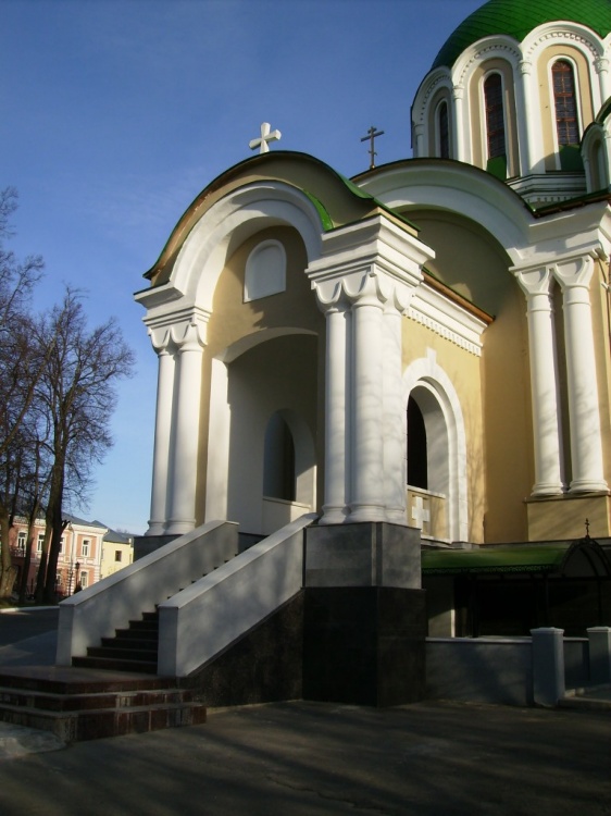 Тихонова пустынь. Собор Преображения Господня (новый), Льва Толстого, село (Дзержинский район, Калужская область). архитектурные детали