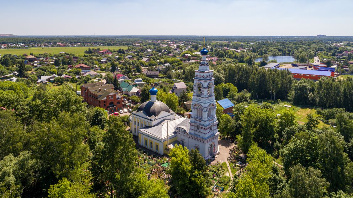 Церковь Покрова Пресвятой Богородицы, Кудиново (Богородский городской округ, Московская область). общий вид в ландшафте