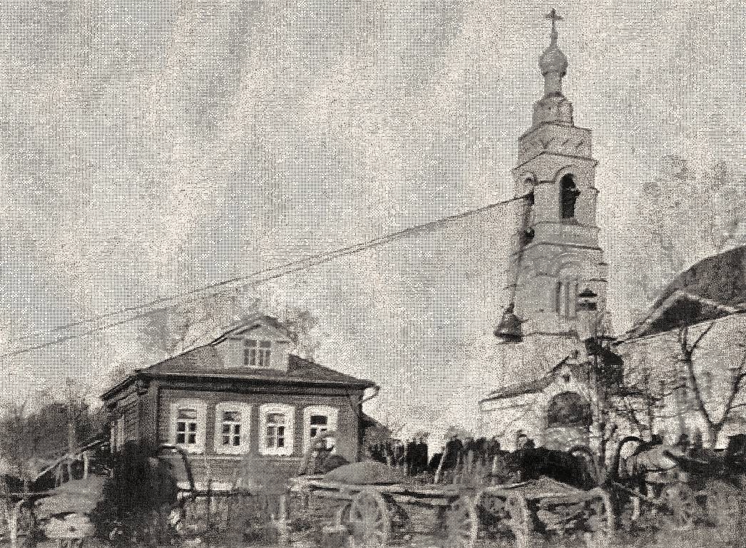 Фото 1827 г. Поднятие колокола на только, что построенную колокольню. С сайта: web.archive.org, архивная фотография. Церковь Покрова Пресвятой Богородицы, Кудиново (Богородский городской округ, Московская область)