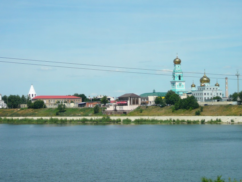 Сызрань. Собор Казанской иконы Божией Матери. общий вид в ландшафте