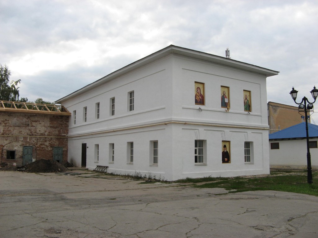 Вознесенский мужской монастырь, Сызрань (Сызрань, город, Самарская область). дополнительная информация, Восстановленный трапезный корпус