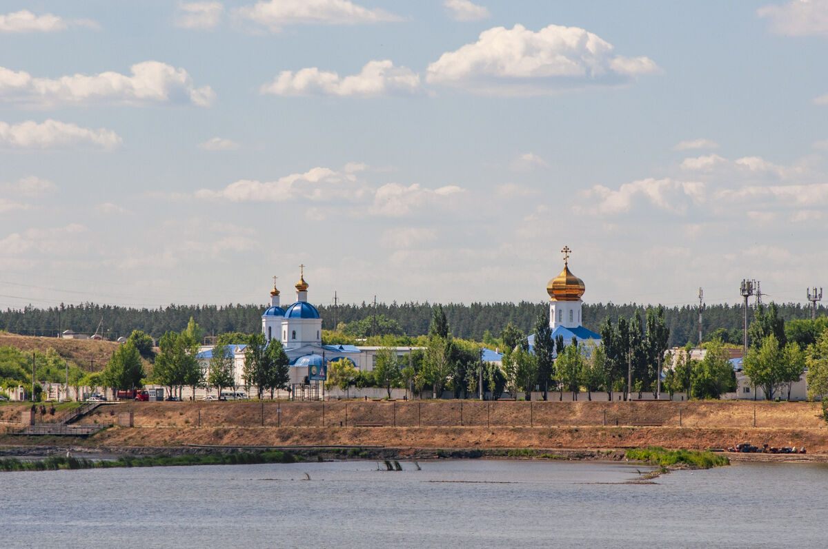 Вознесенский мужской монастырь, Сызрань (Сызрань, город, Самарская область). общий вид в ландшафте